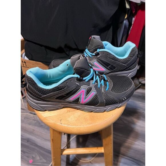 New Balance Women’s Size 11 431 Running Trail Shoes - Picture 2 of 9